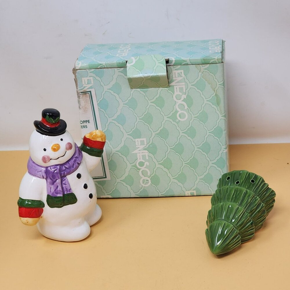 Enesco Snowman & Christmas Tree Ceramic Salt & Pepper Shaker Set  New‎ In Box